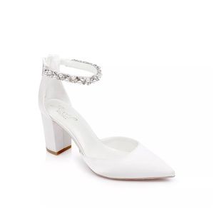Jewel Badgley Mischka Rissa Ankle Pointed Toe Pump - 7.5 IVORY